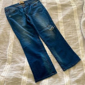 Democracy Girlfriend Jeans